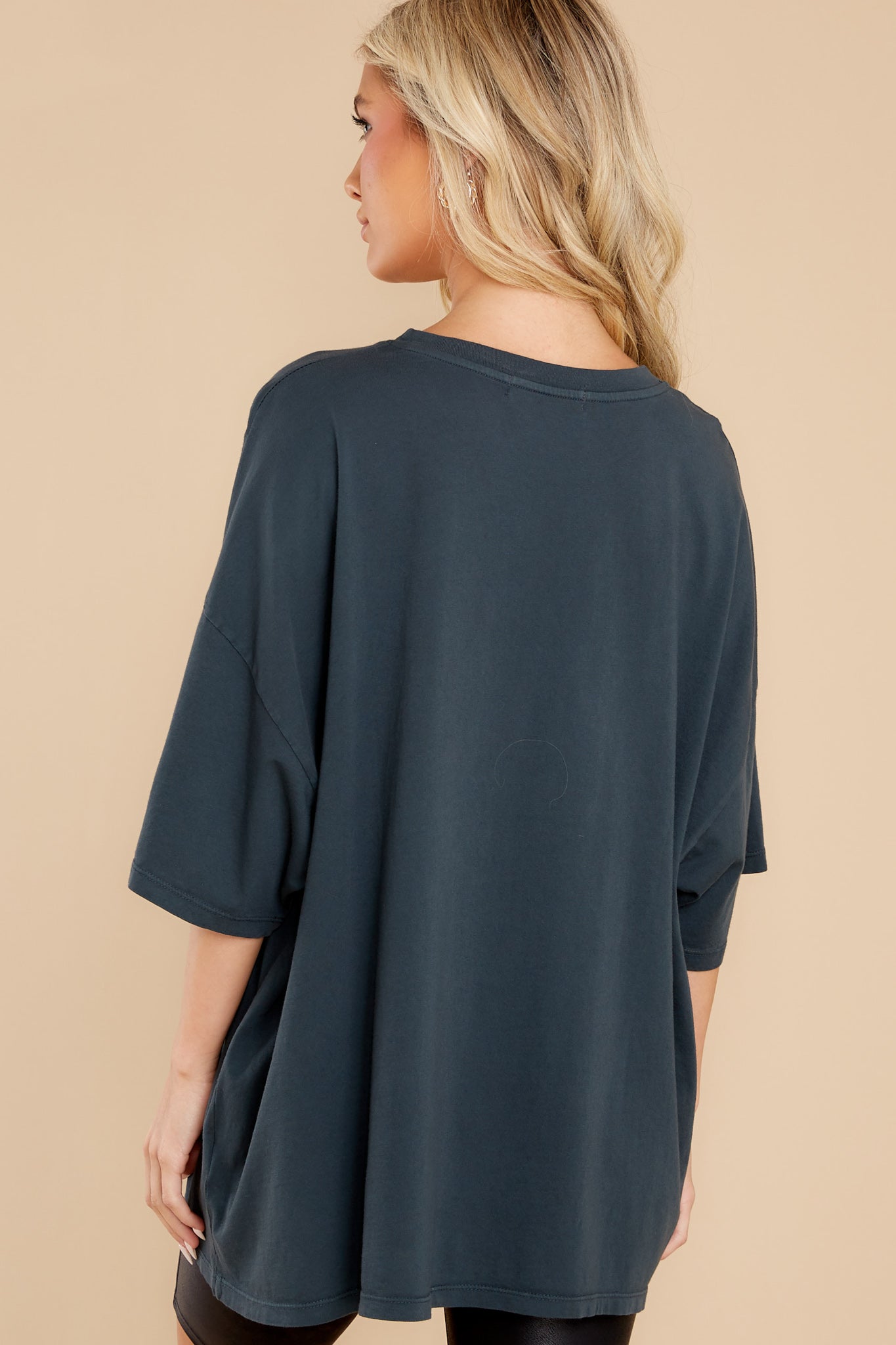 Kiss Worldwide Alive Black Oversized Tee