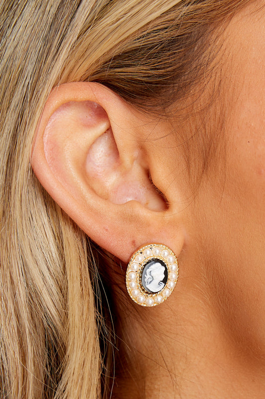 Beautiful Lady Gold And Black Cameo Stud Earrings