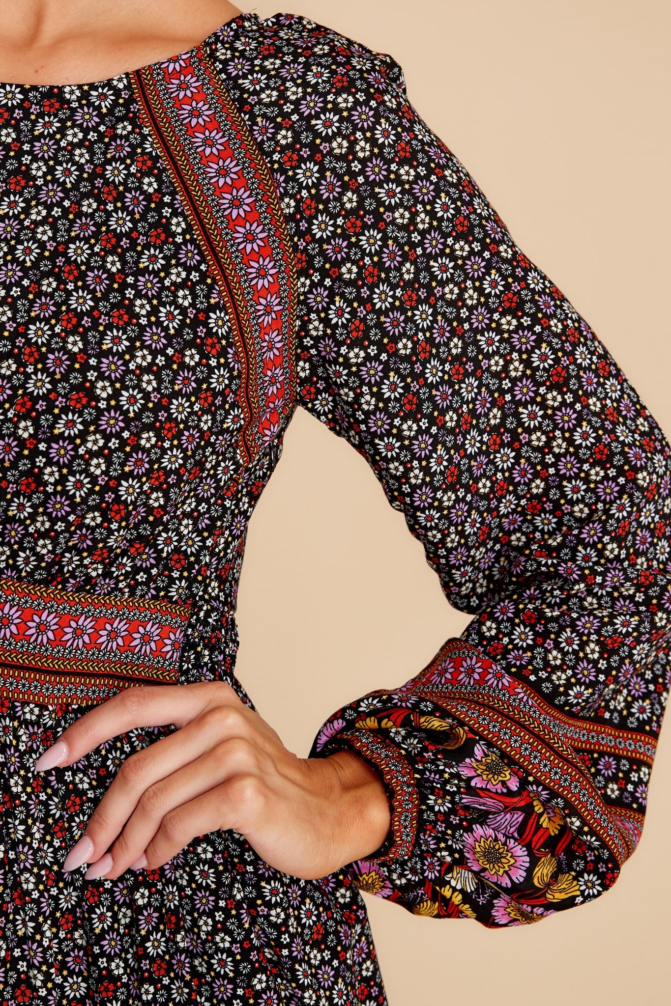 Into The Details Black Floral Print Midi Dress
