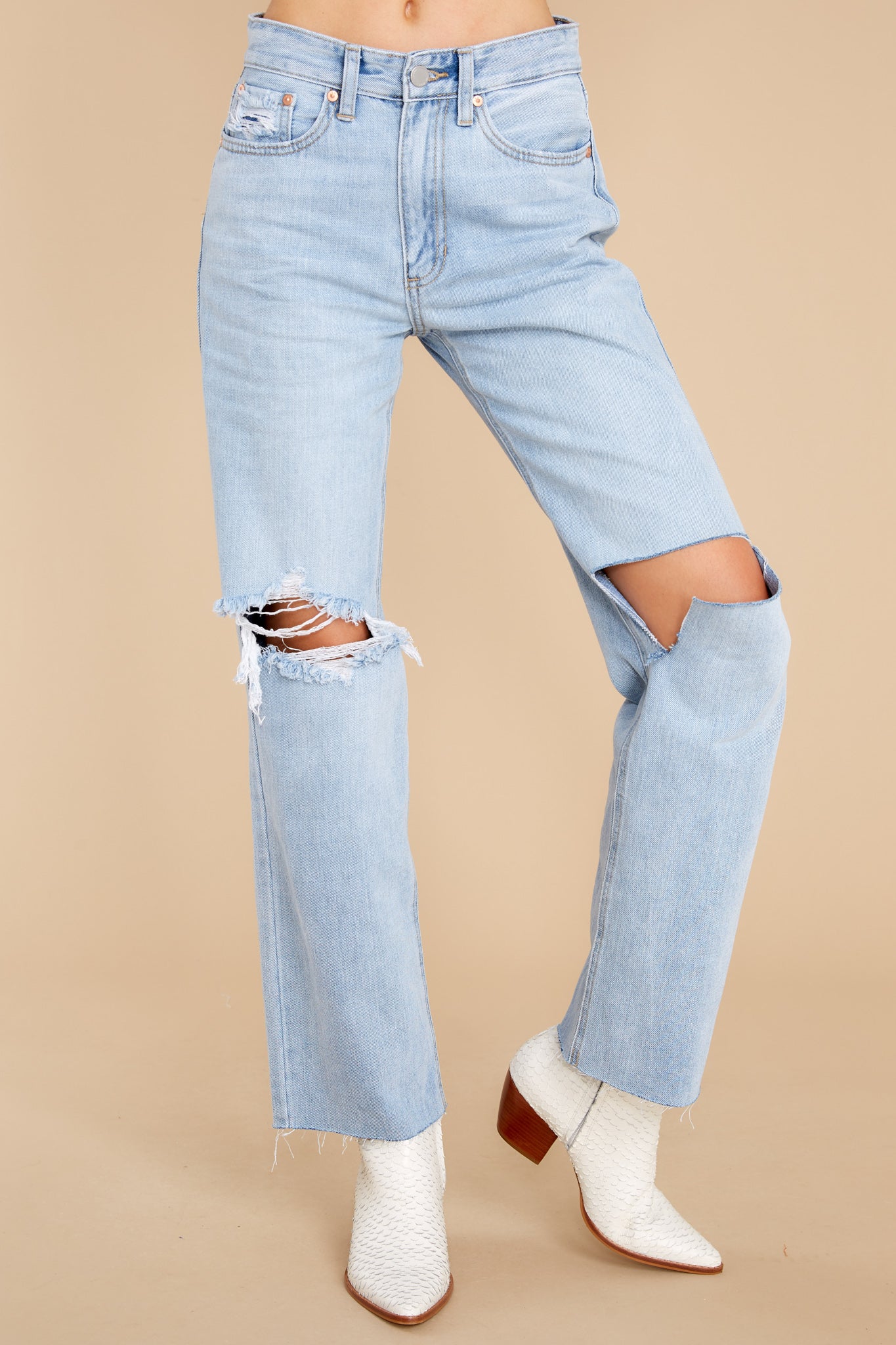 What A Rush Light Wash Distressed Straight Jeans