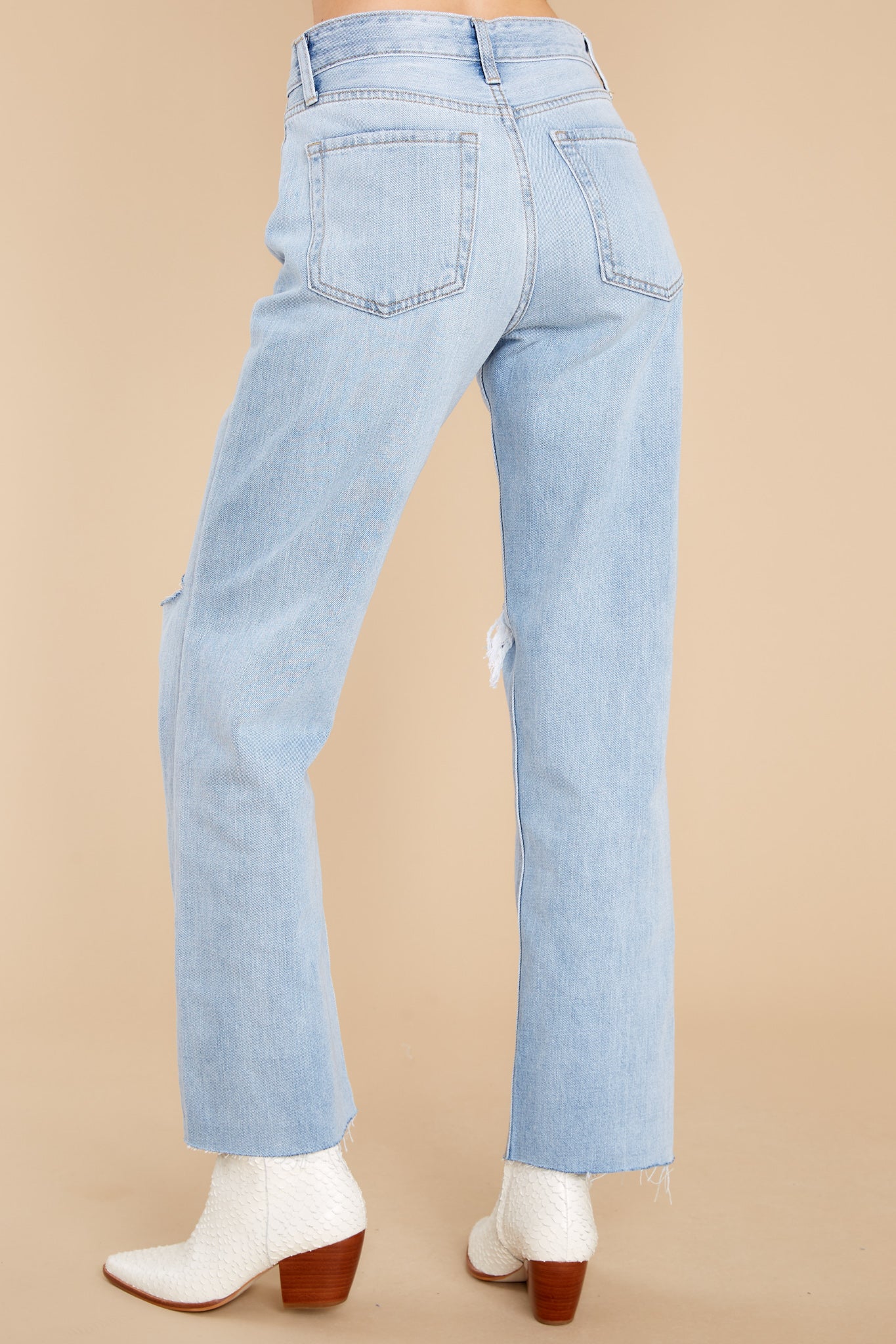 What A Rush Light Wash Distressed Straight Jeans