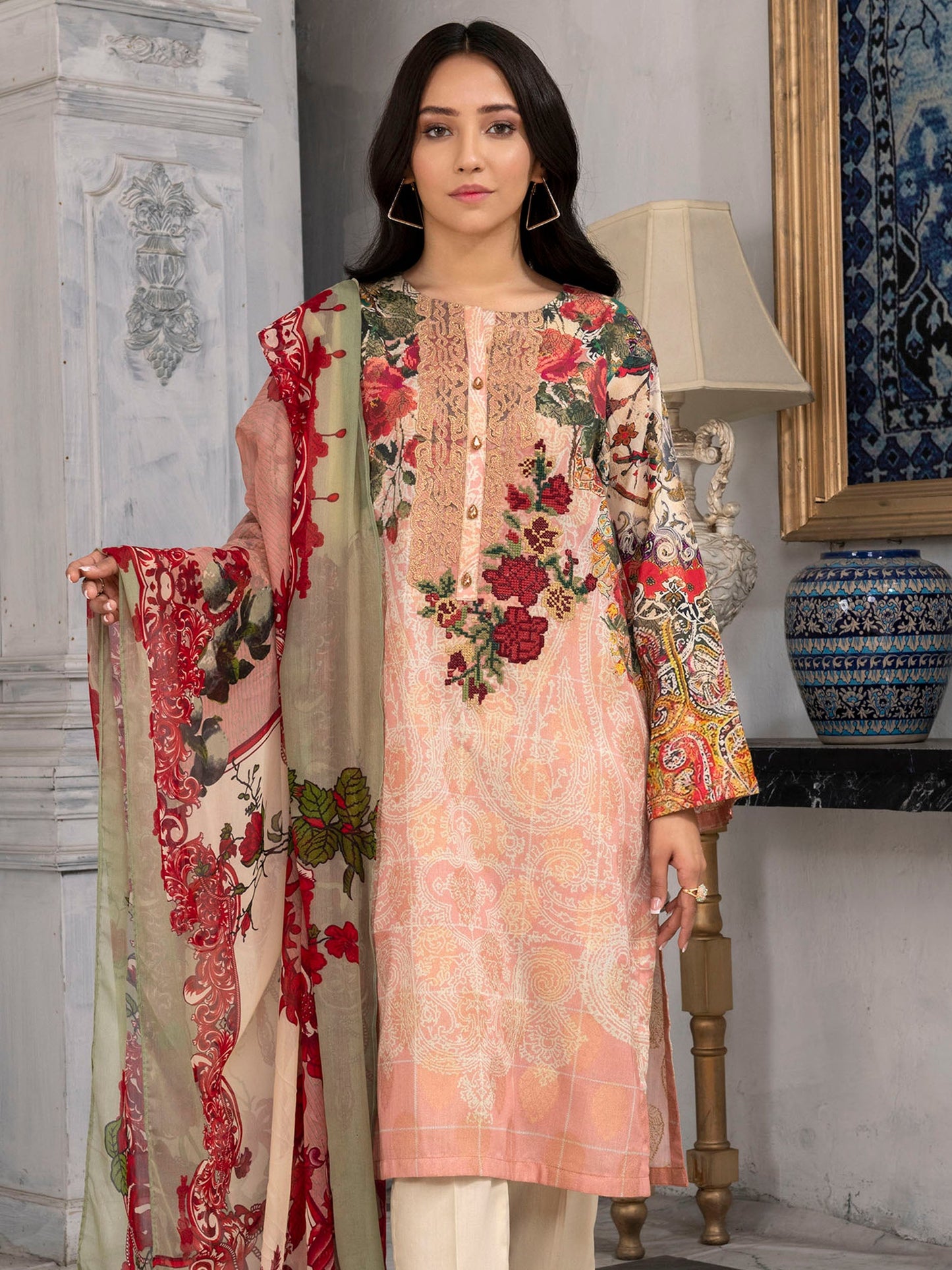 2 Piece Embroidered Jacquard Suit