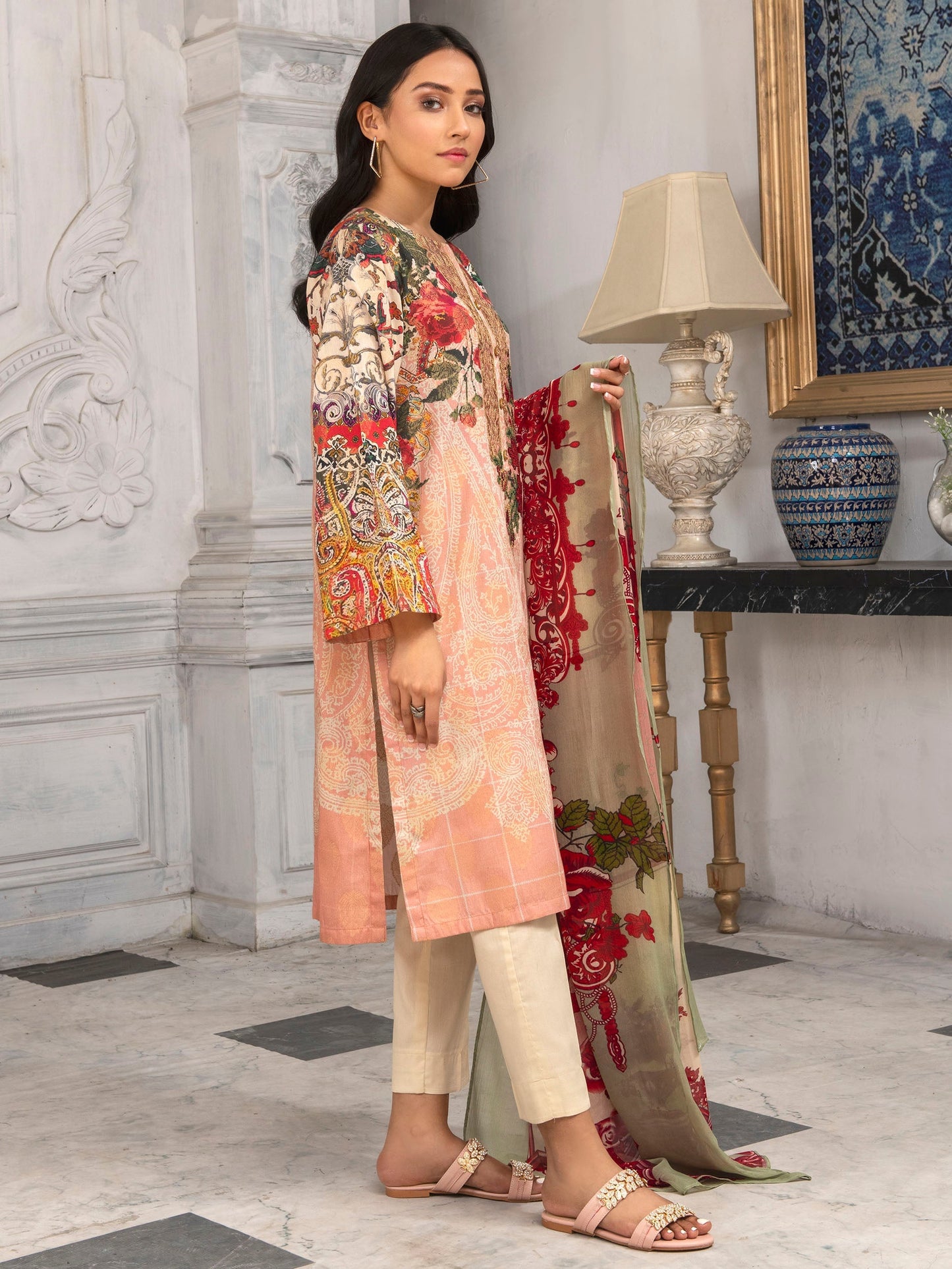 2 Piece Embroidered Jacquard Suit