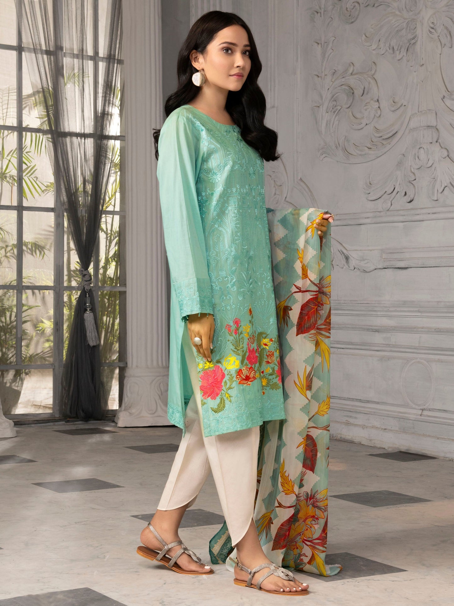 2 Piece Embroidered Lawn Suit