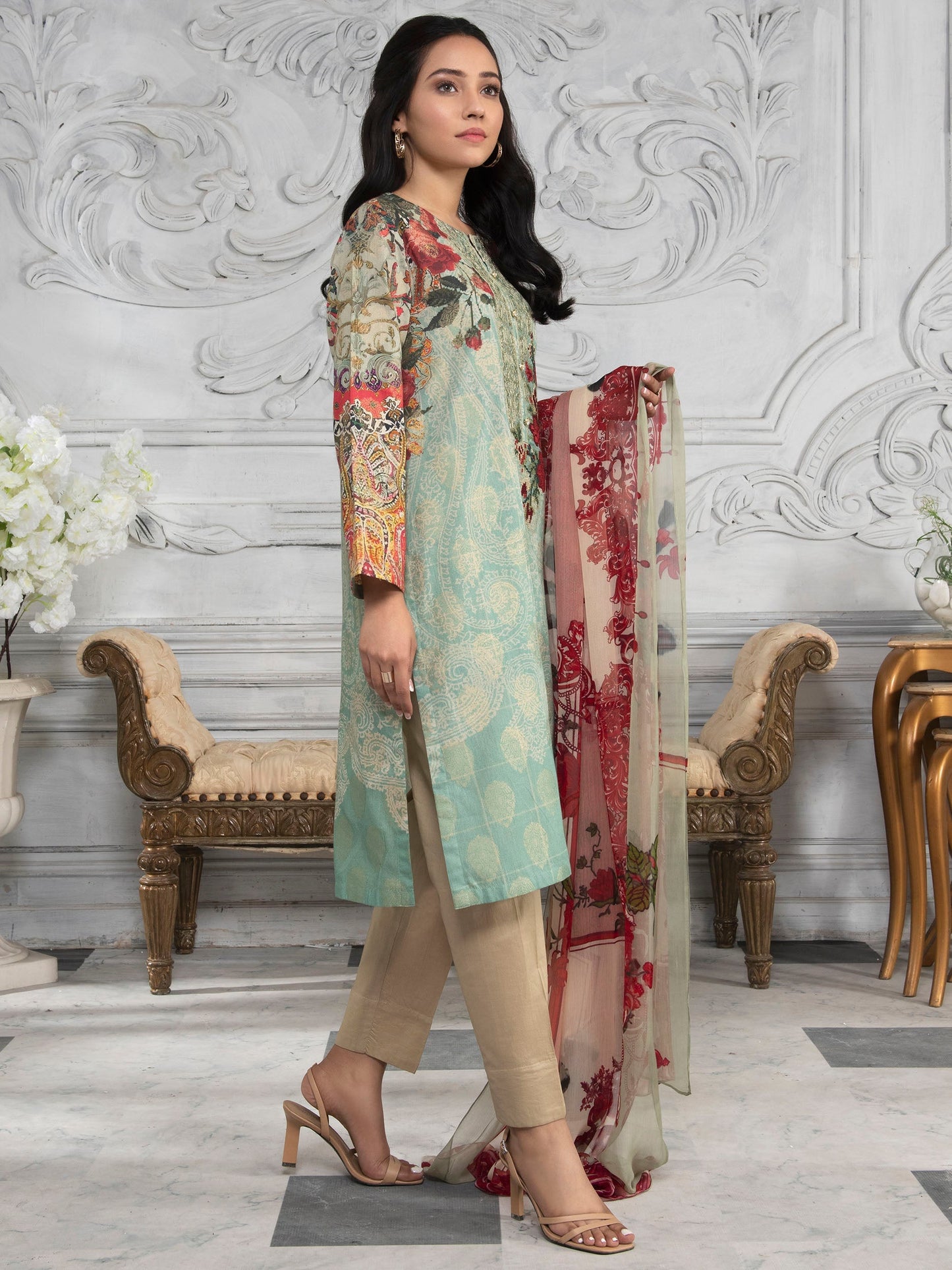 2 Piece Embroidered Jacquard Suit