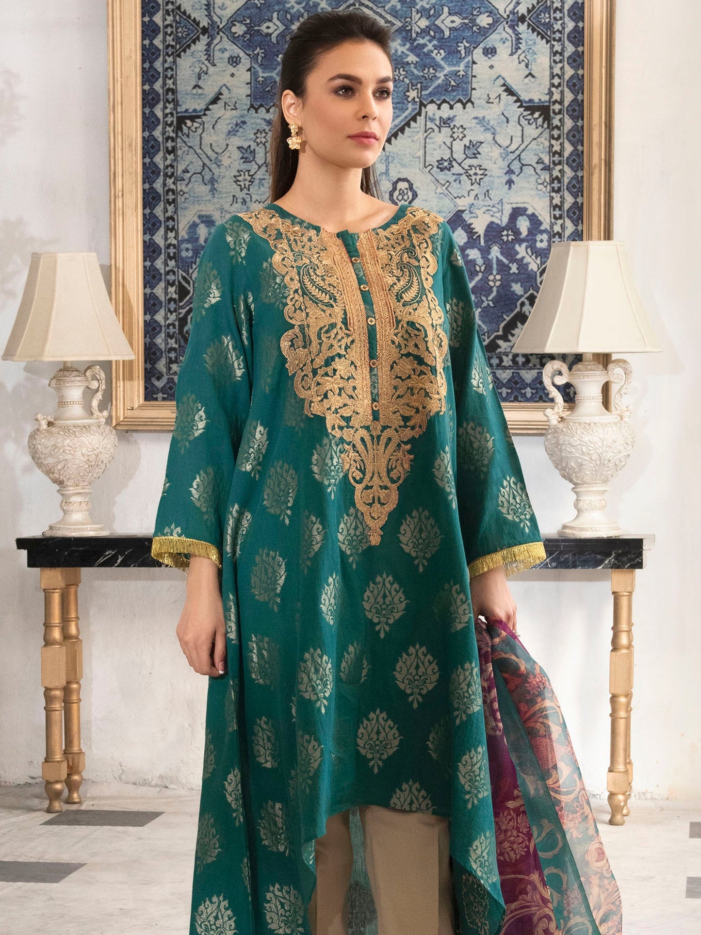 2 Piece Embroidered Jacquard Suit