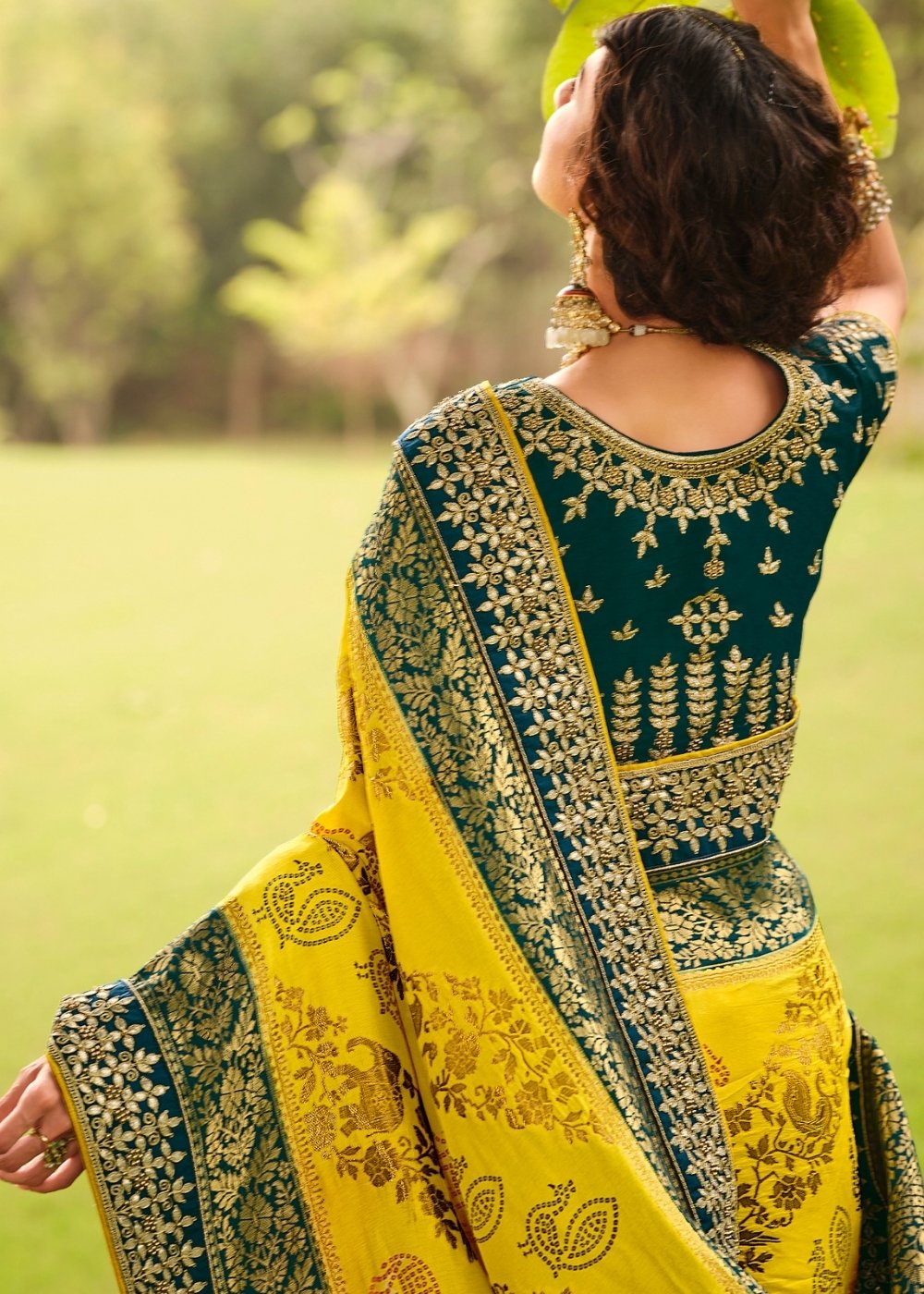 Yellow & Green Woven Dola Silk Saree Having Khatli work on Border & Blouse