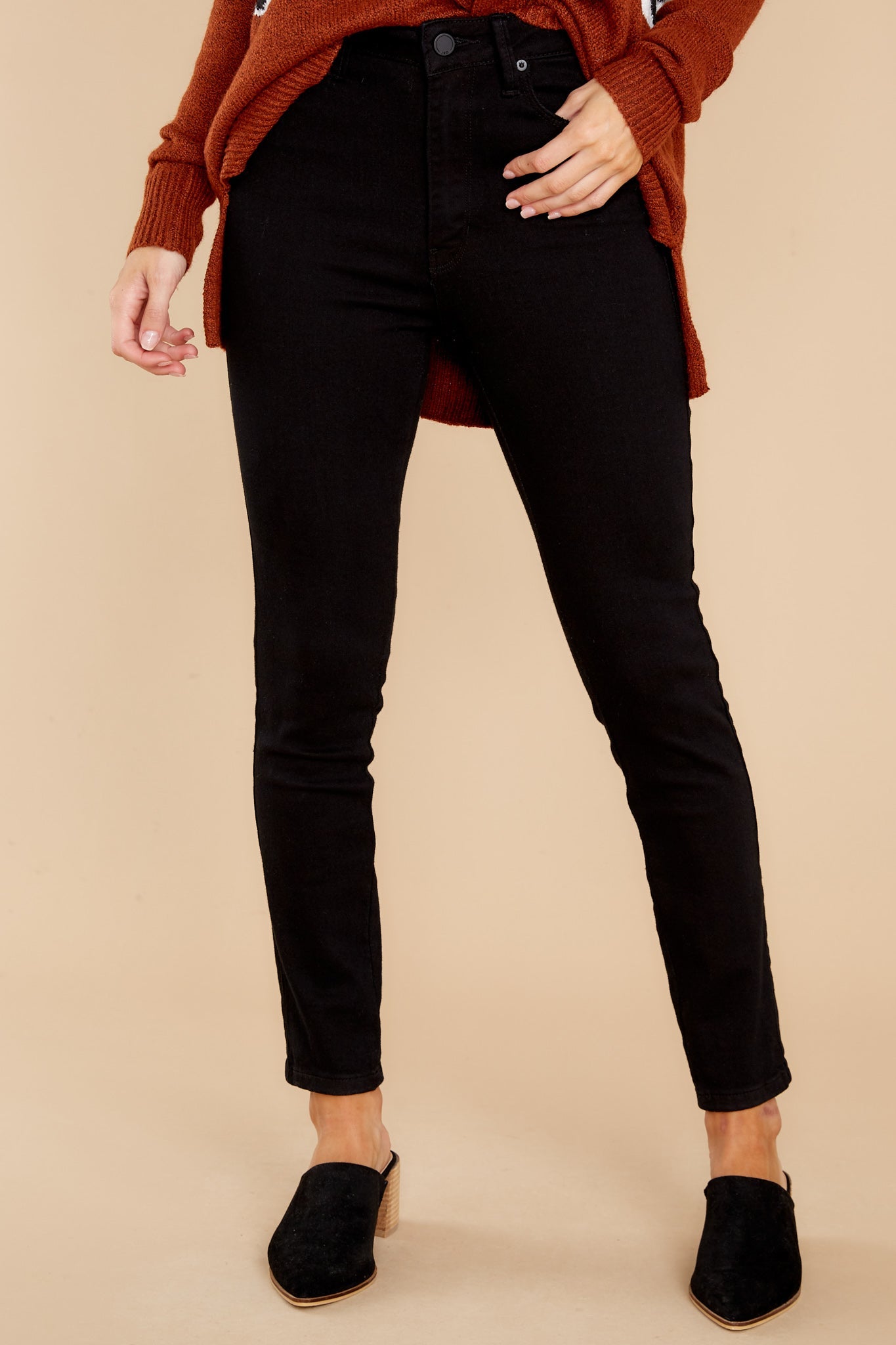Front Row Memories Black Cropped Skinny Jeans