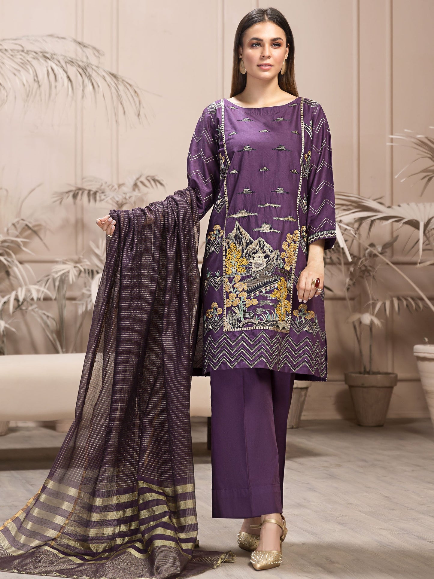 2 PIECE EMBROIDERED LAWN SUIT