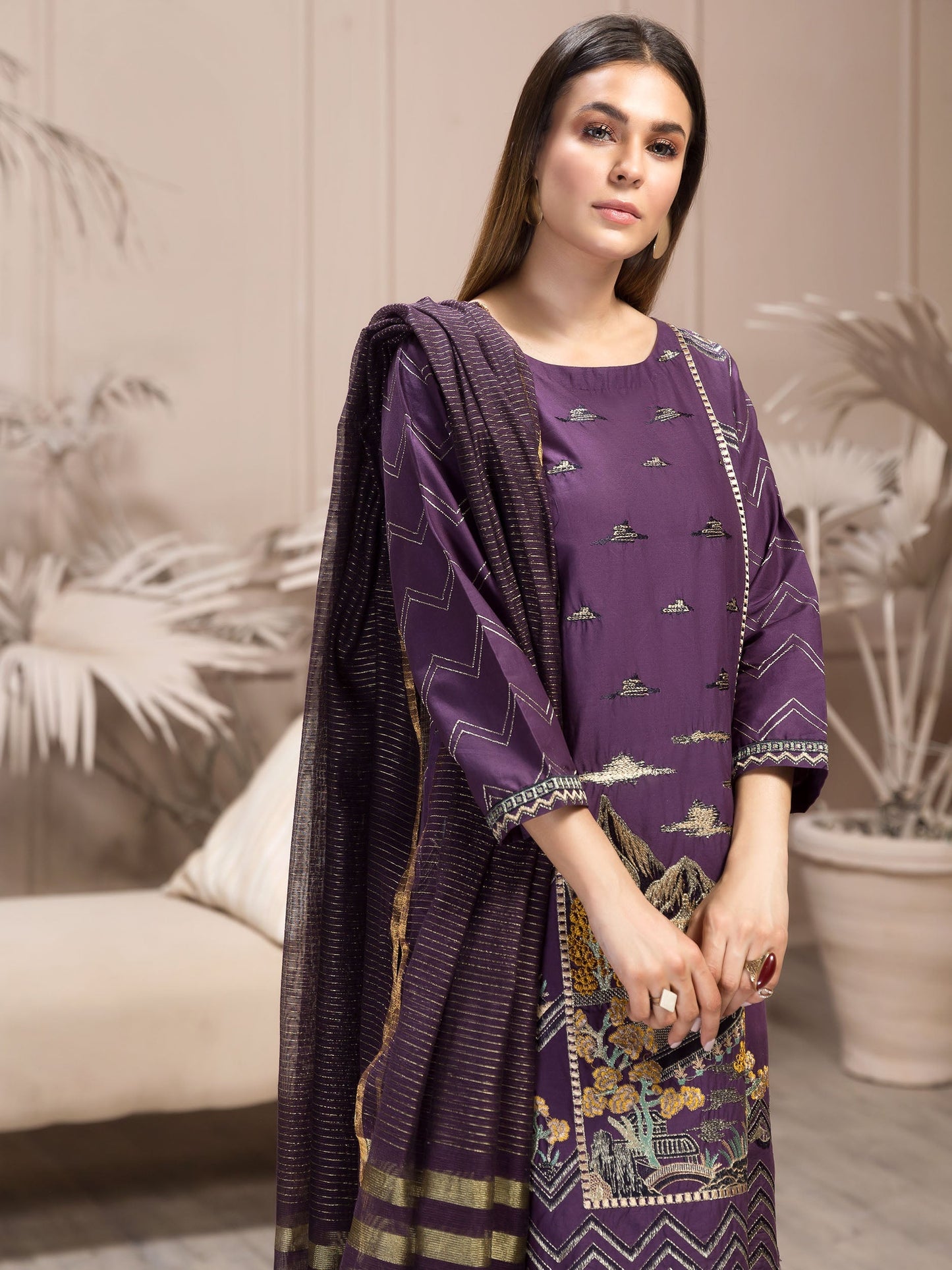 2 PIECE EMBROIDERED LAWN SUIT