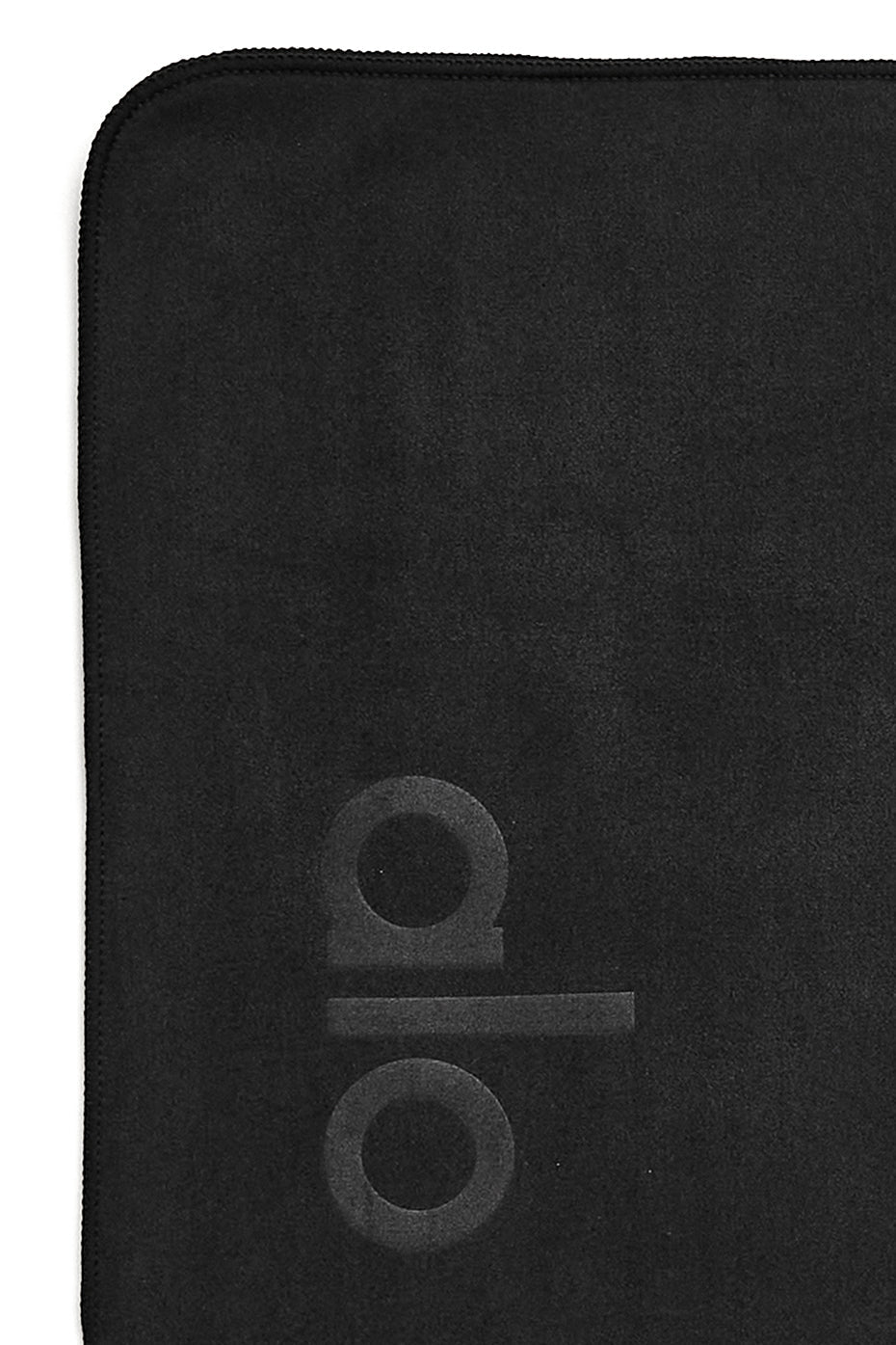 Performance No Sweat Hand Towel - Black