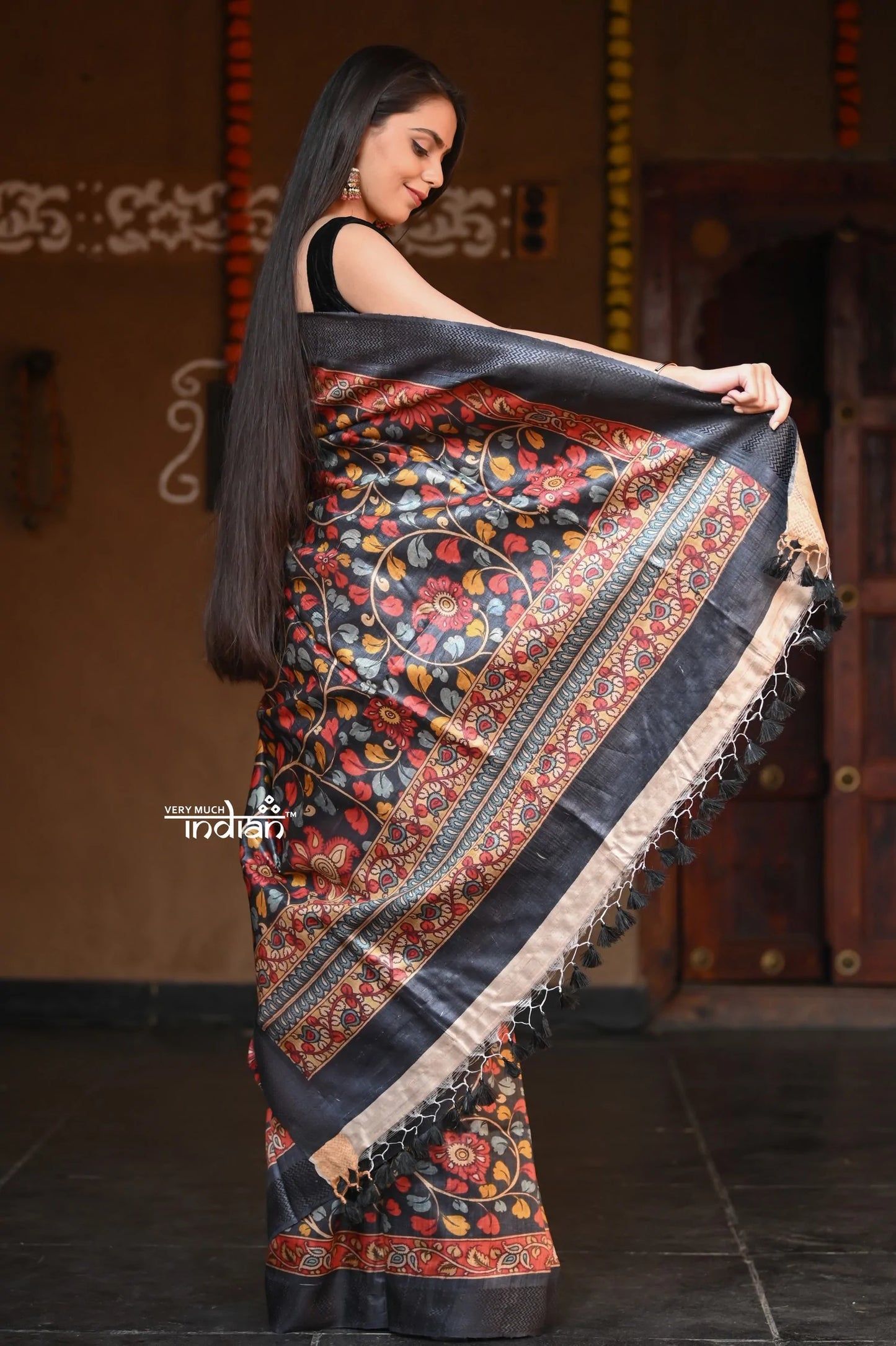 Raaga ~ Adequate Black Pure Handloom Desi Tussar Silk With Authentic Kalamkari Print