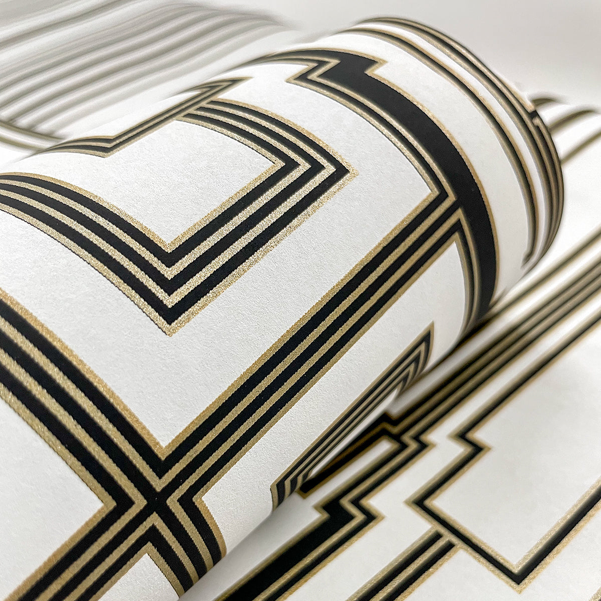 Manhattan Contrasto Wallpaper from Deco 2 by Collins & Company