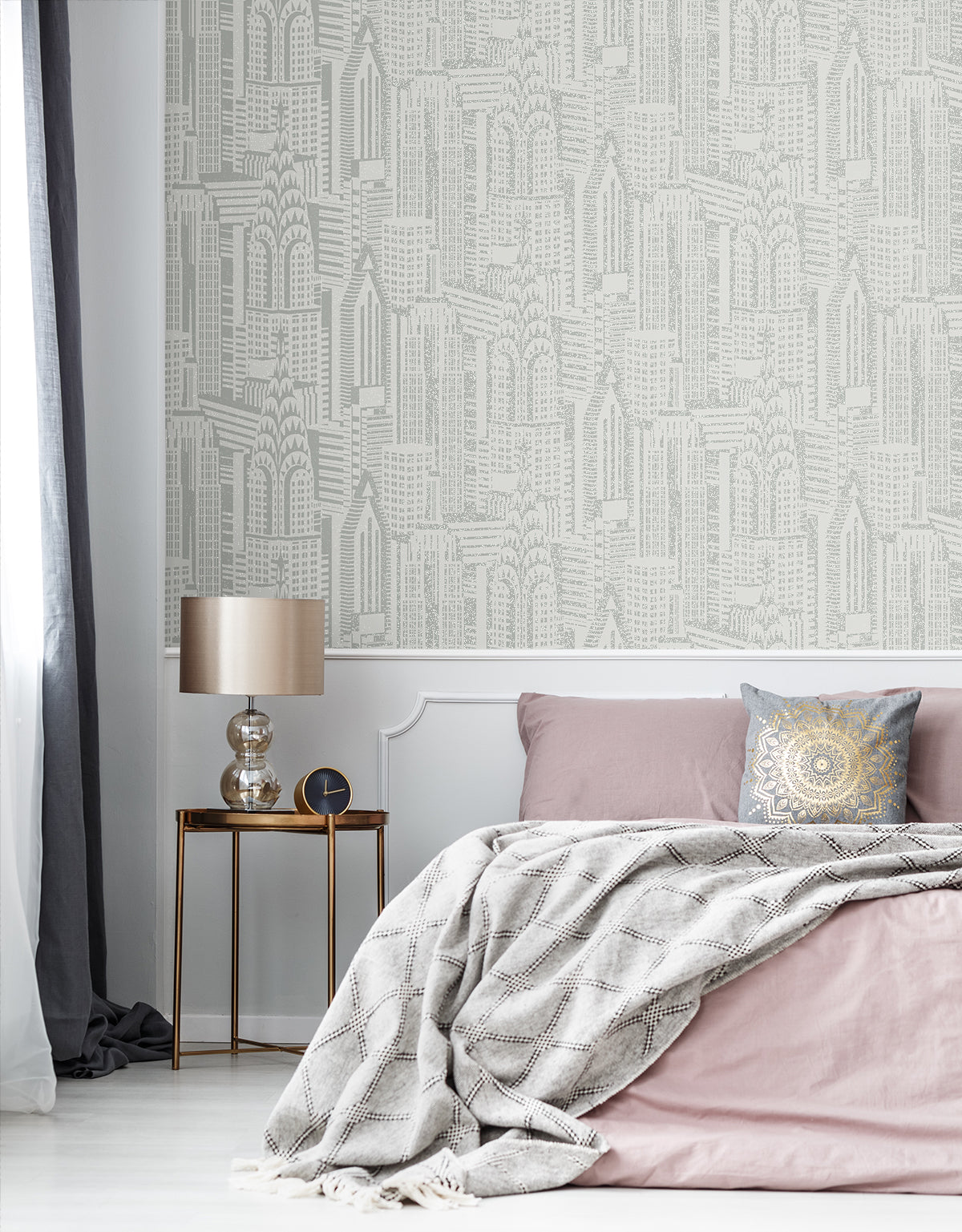 Manhattan Skyline Silver Sky Wallpaper from Deco 2 by Collins & Company