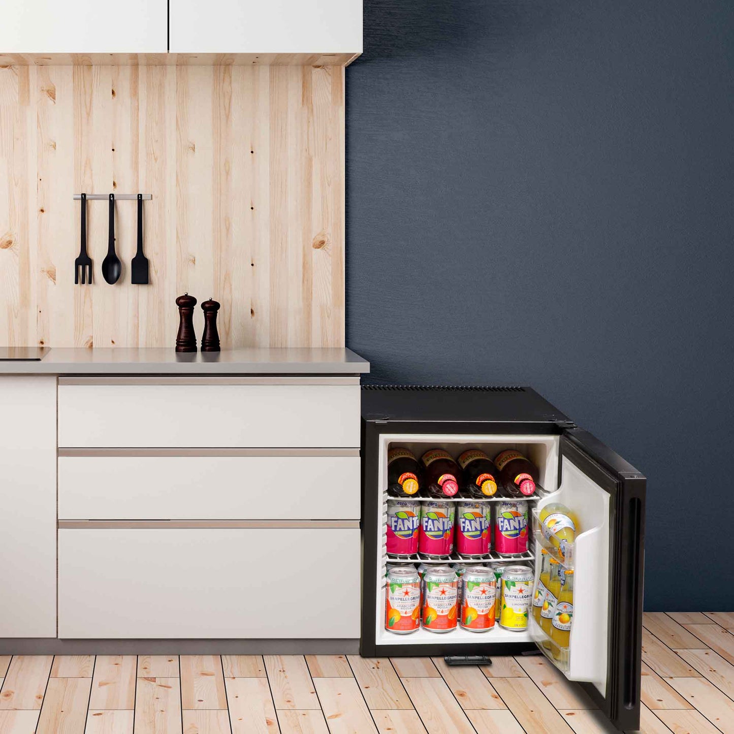 Baridi 25L Ultra Quiet Drinks & Wine Mini Cooler Fridge with LED Light, Black - DH57