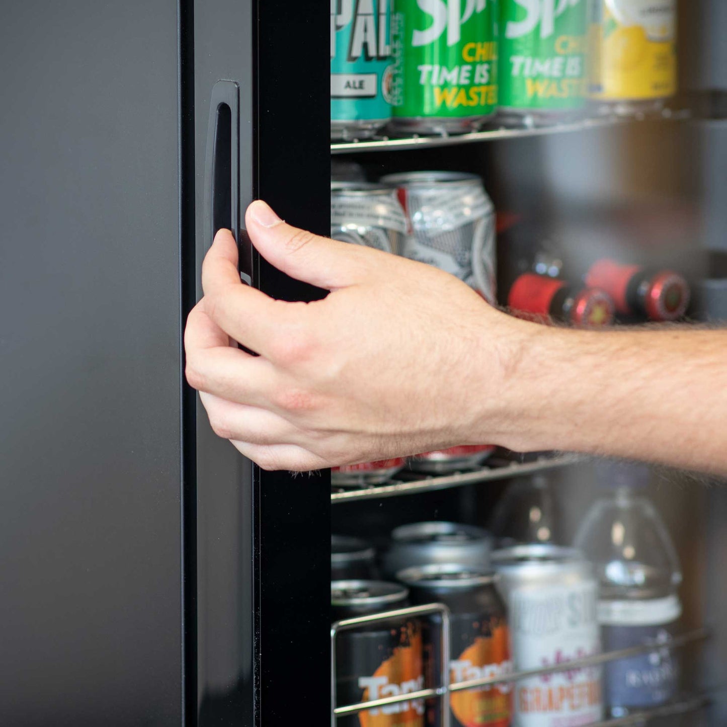 Baridi 60L Beer & Drinks Fridge with LED Light, Black and Glass Door - DH62