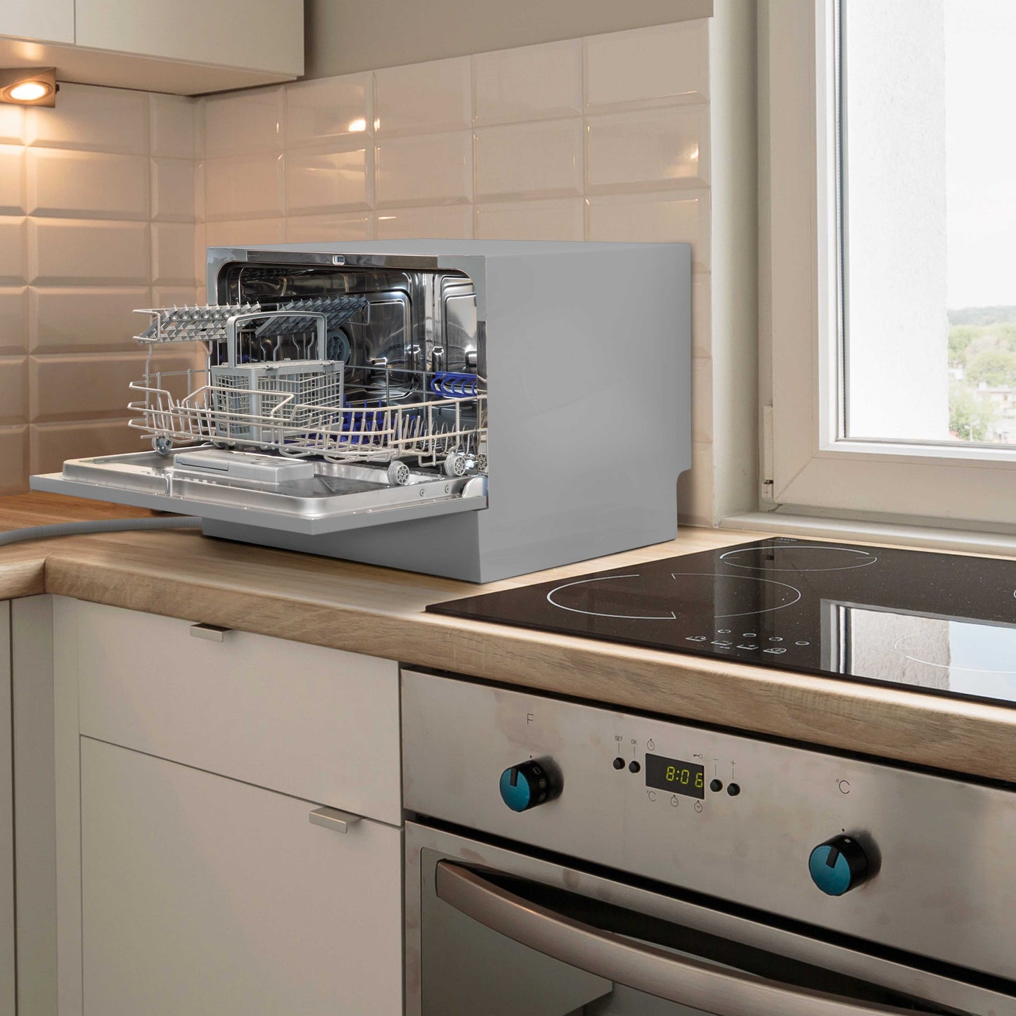 Compact Tabletop Dishwasher 6 Place Settings, 6 Programmes, Low Noise, 6.5L Cycle - Silver - DH84