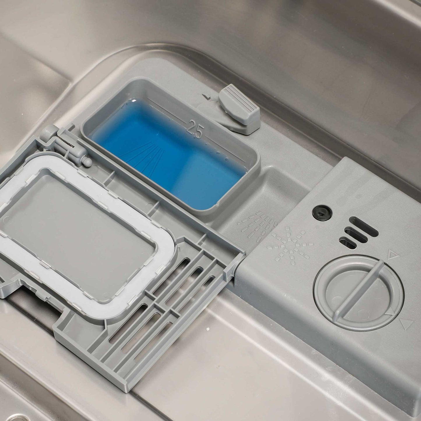Compact Tabletop Dishwasher 8 Place Settings, 6 Programmes, Low Noise, 8L Cycle - White - DH86