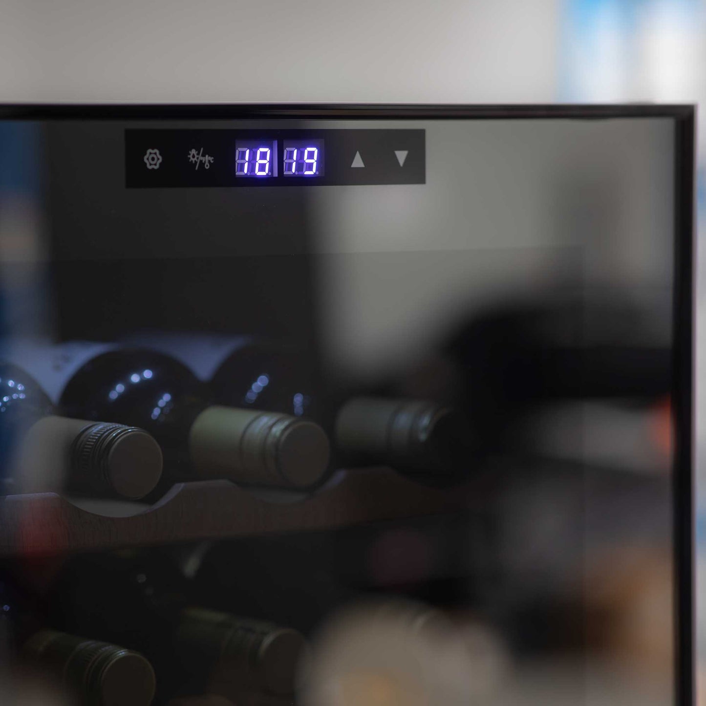 Baridi 55 Bottle Dual Zone Wine Cooler, Fridge, Touch Screen Controls, Wooden Shelves, LED - Black - DH93