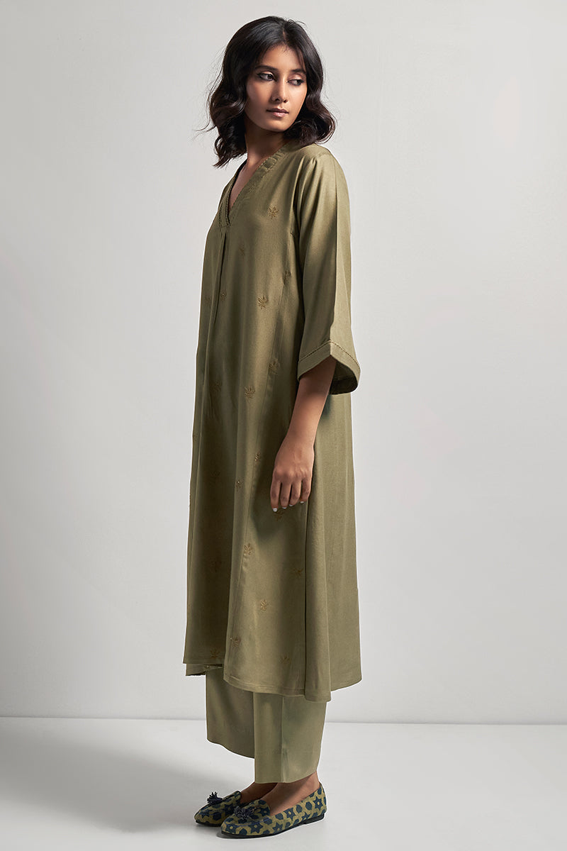 Olive drab Embroidered Pashmina kurta set