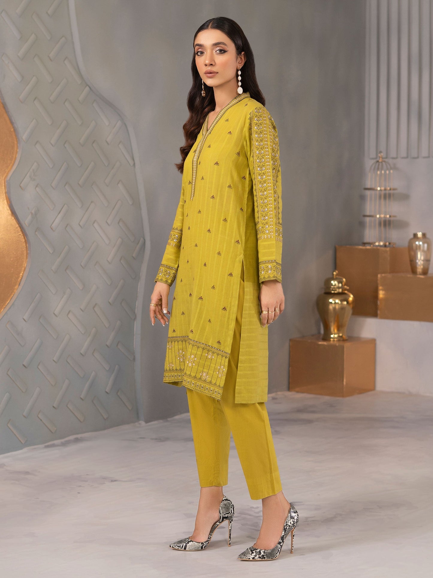 2 Piece Embroidered Lawn Suit