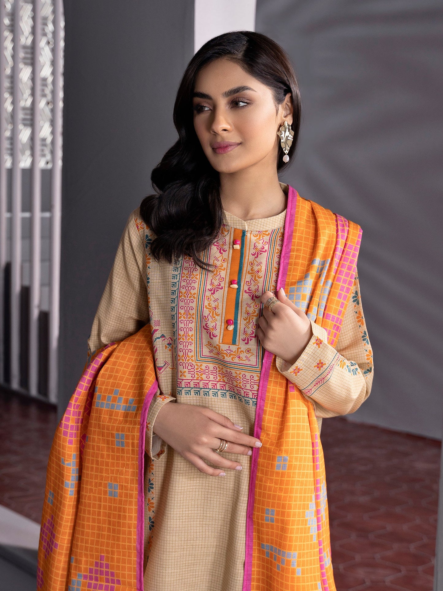 2 Piece Printed Khaddar Suit