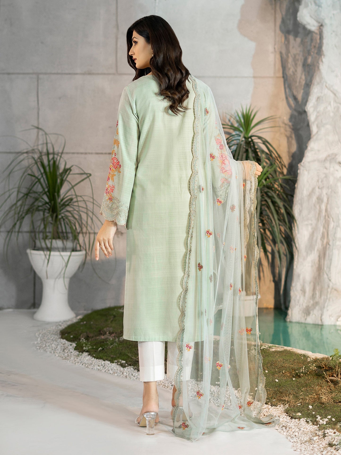 2 Piece Embroidered Yarn Dyed Suit