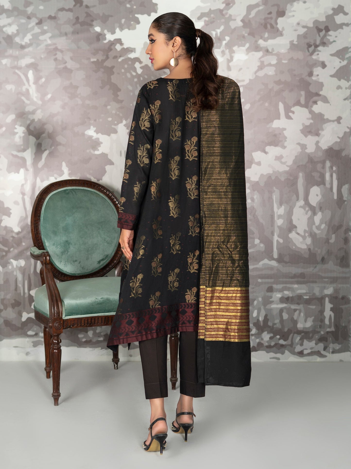 3 Piece Embroidered Jacquard Suit