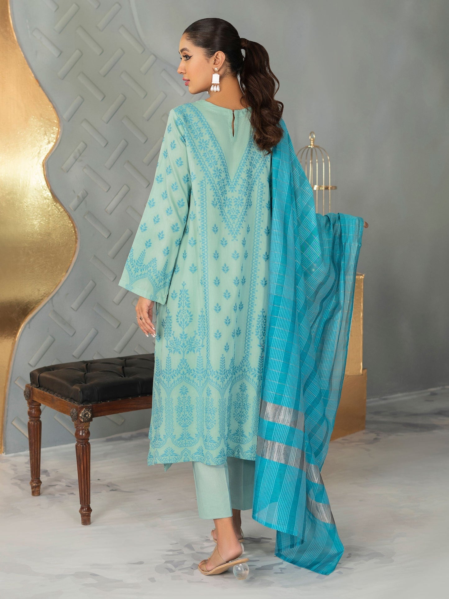 3 Piece Embroidered Jacquard Suit