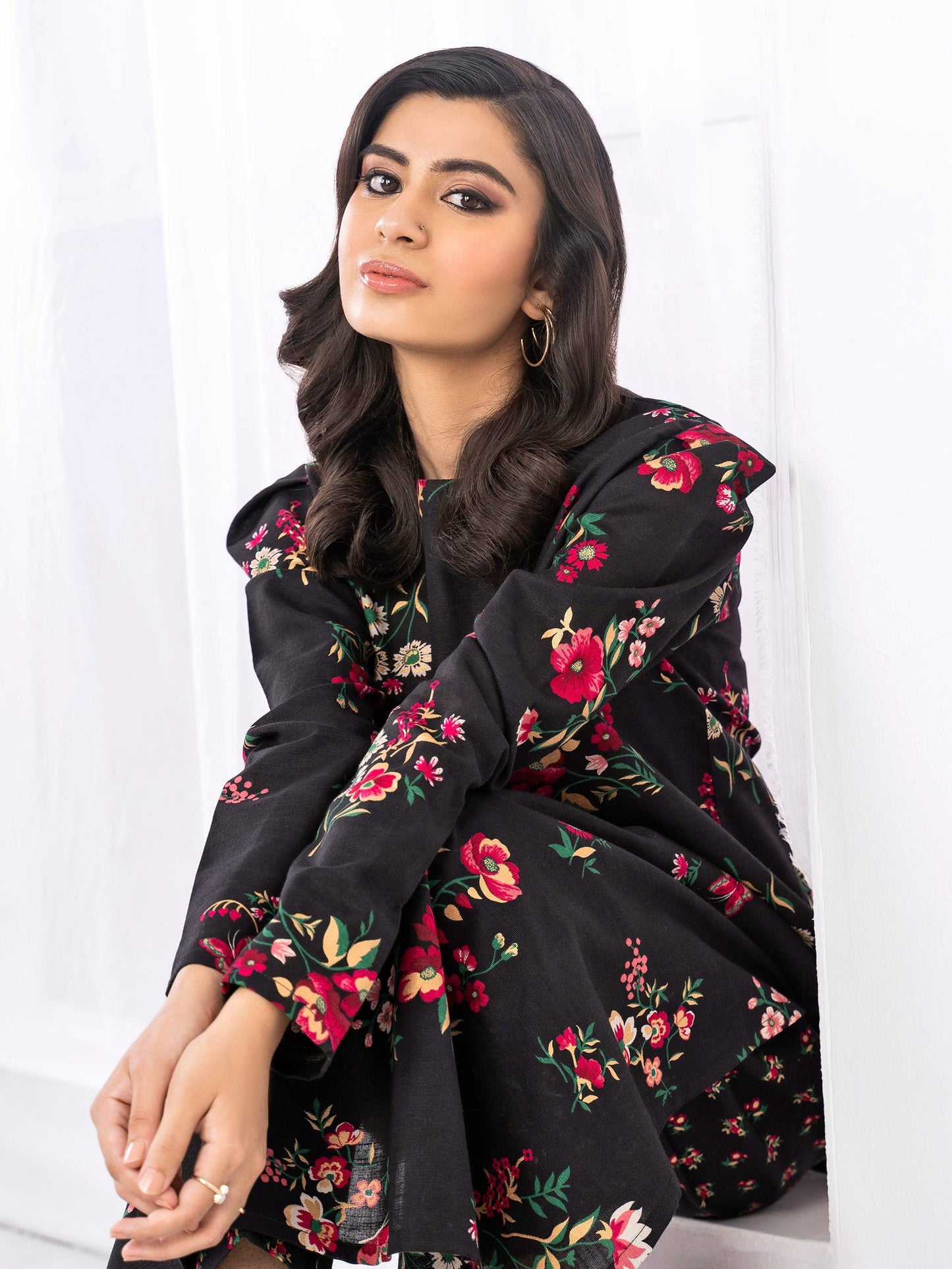 2 Piece Printed Khaddar Suit