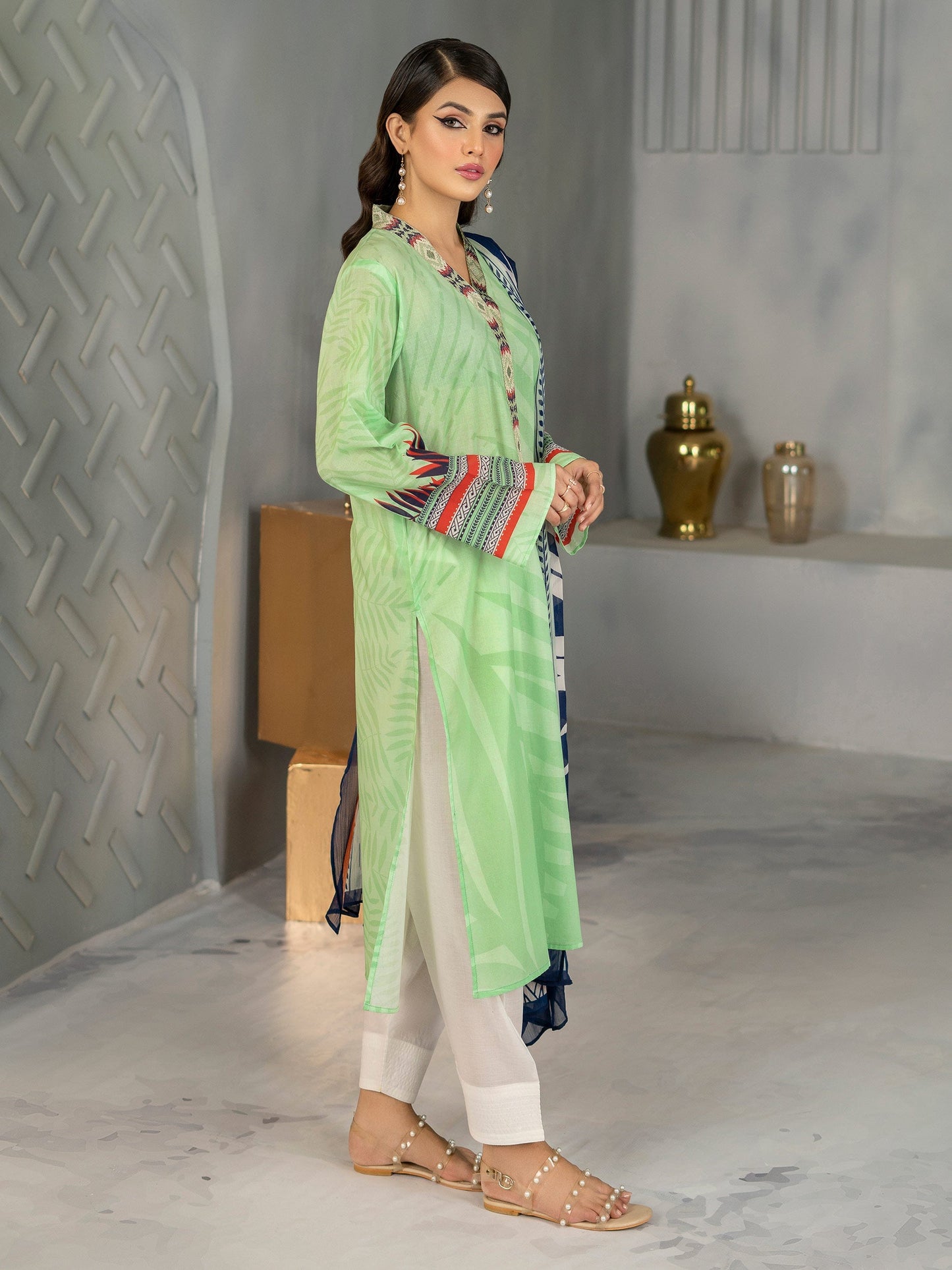 2 Piece Embroidered Lawn Suit