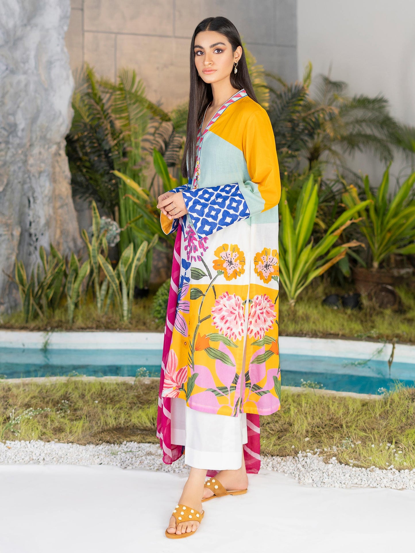 2 Piece Embroidered Lawn Suit