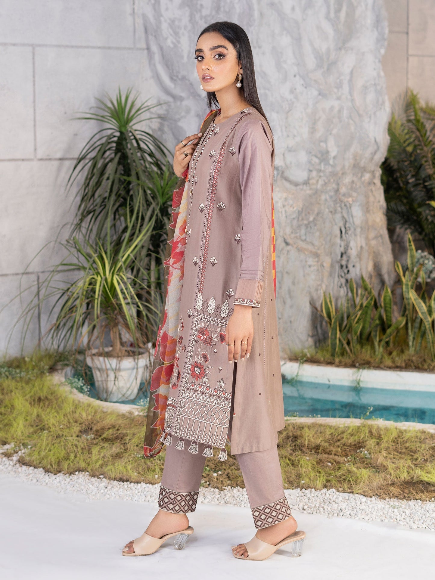 2 Piece Embroidered Lawn Suit