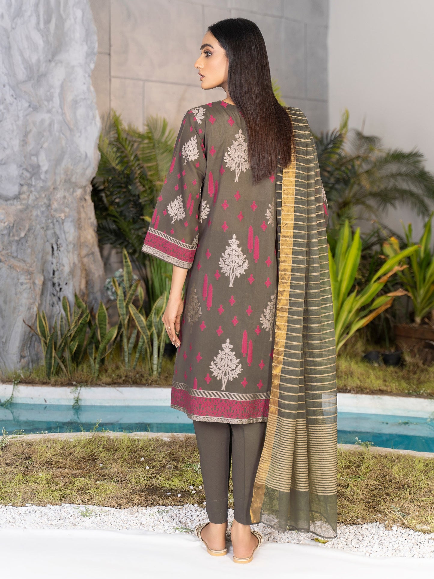 3 Piece Embroidered Jacquard Suit