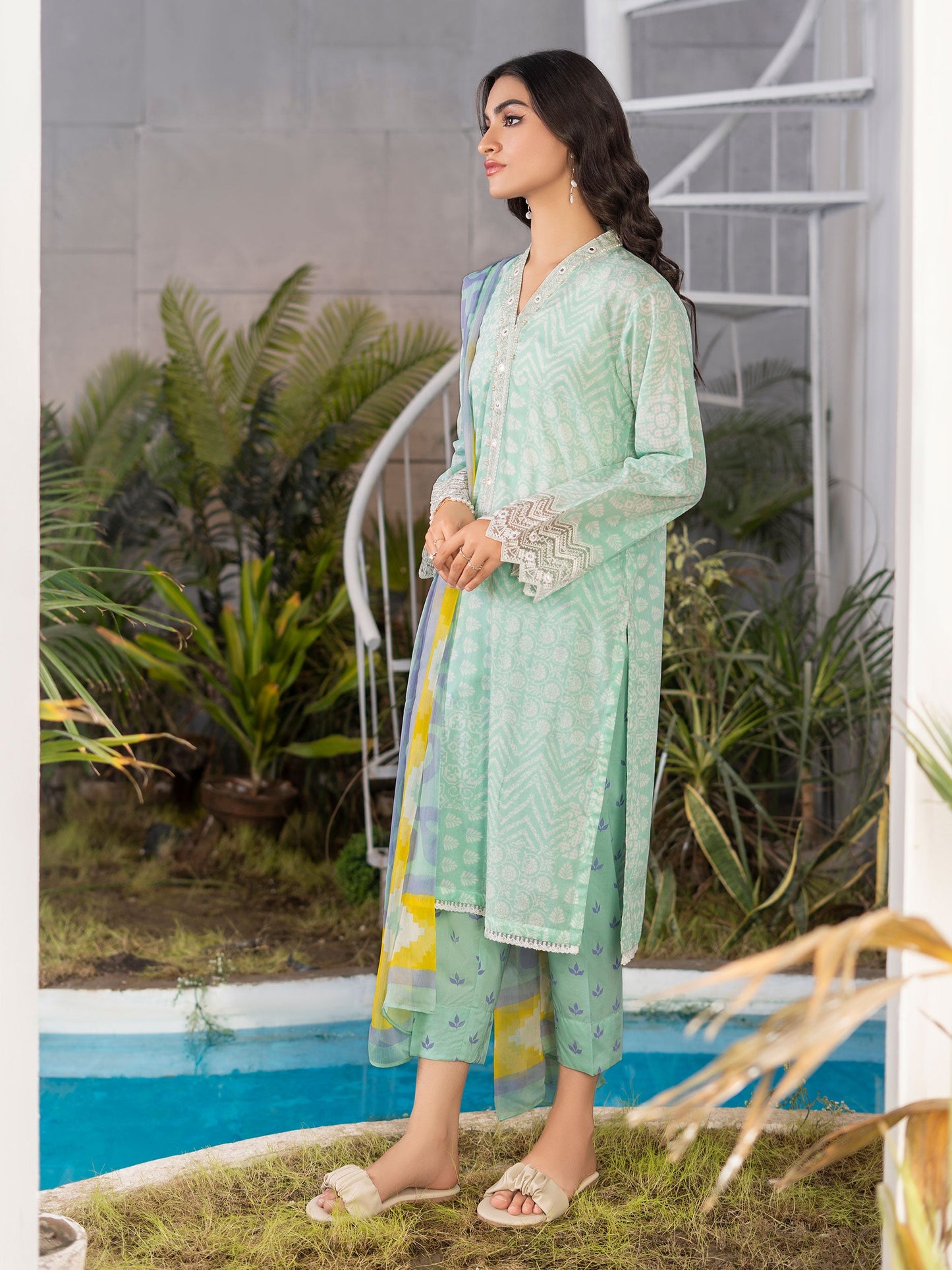 3 Piece Embroidered Lawn Suit