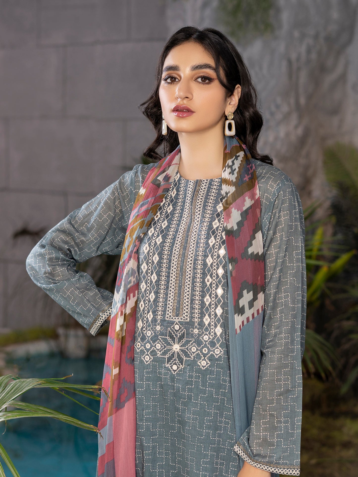 3 Piece Embroidered Lawn Suit