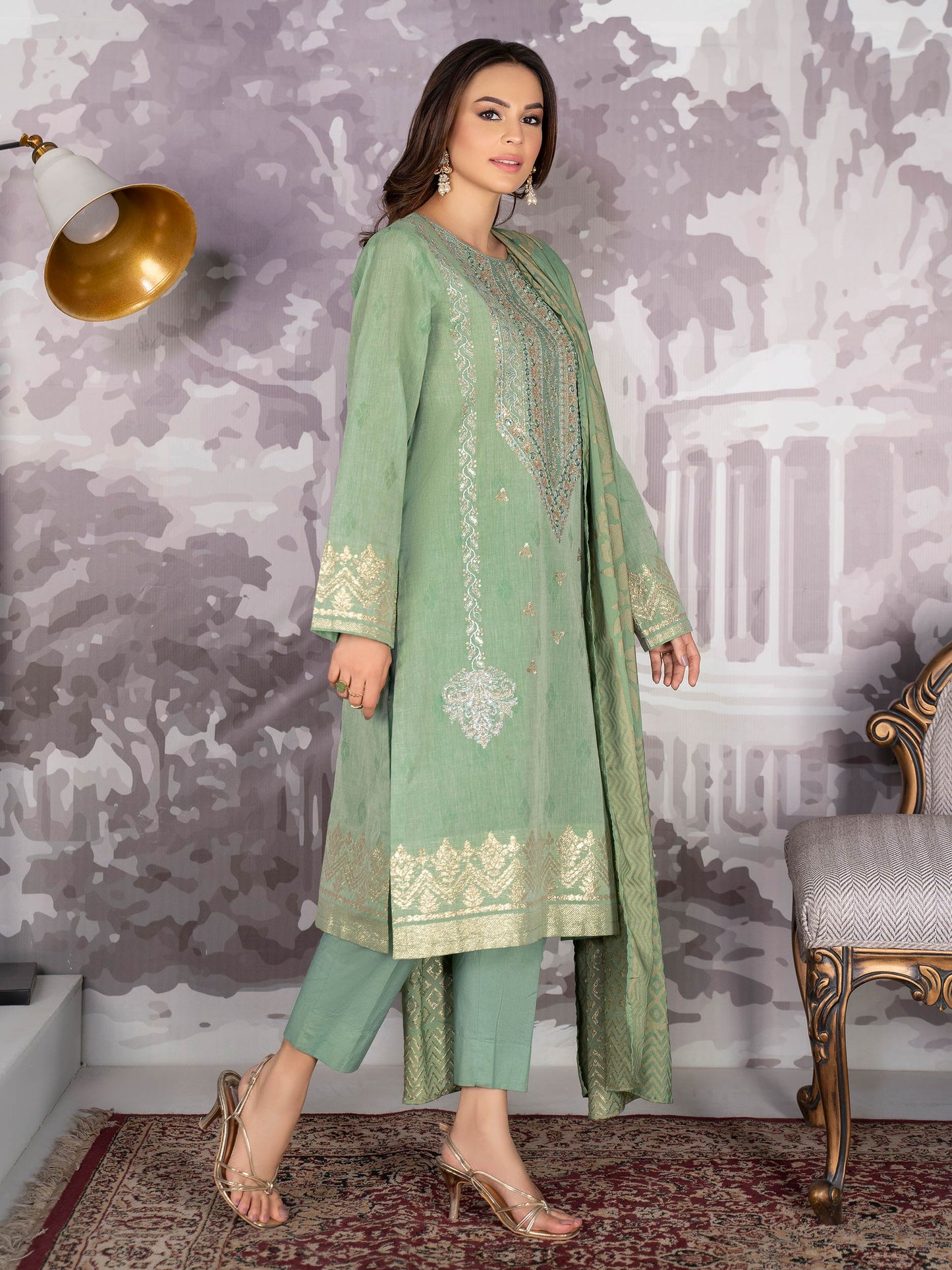 3 Piece Embroidered Jacquard Suit