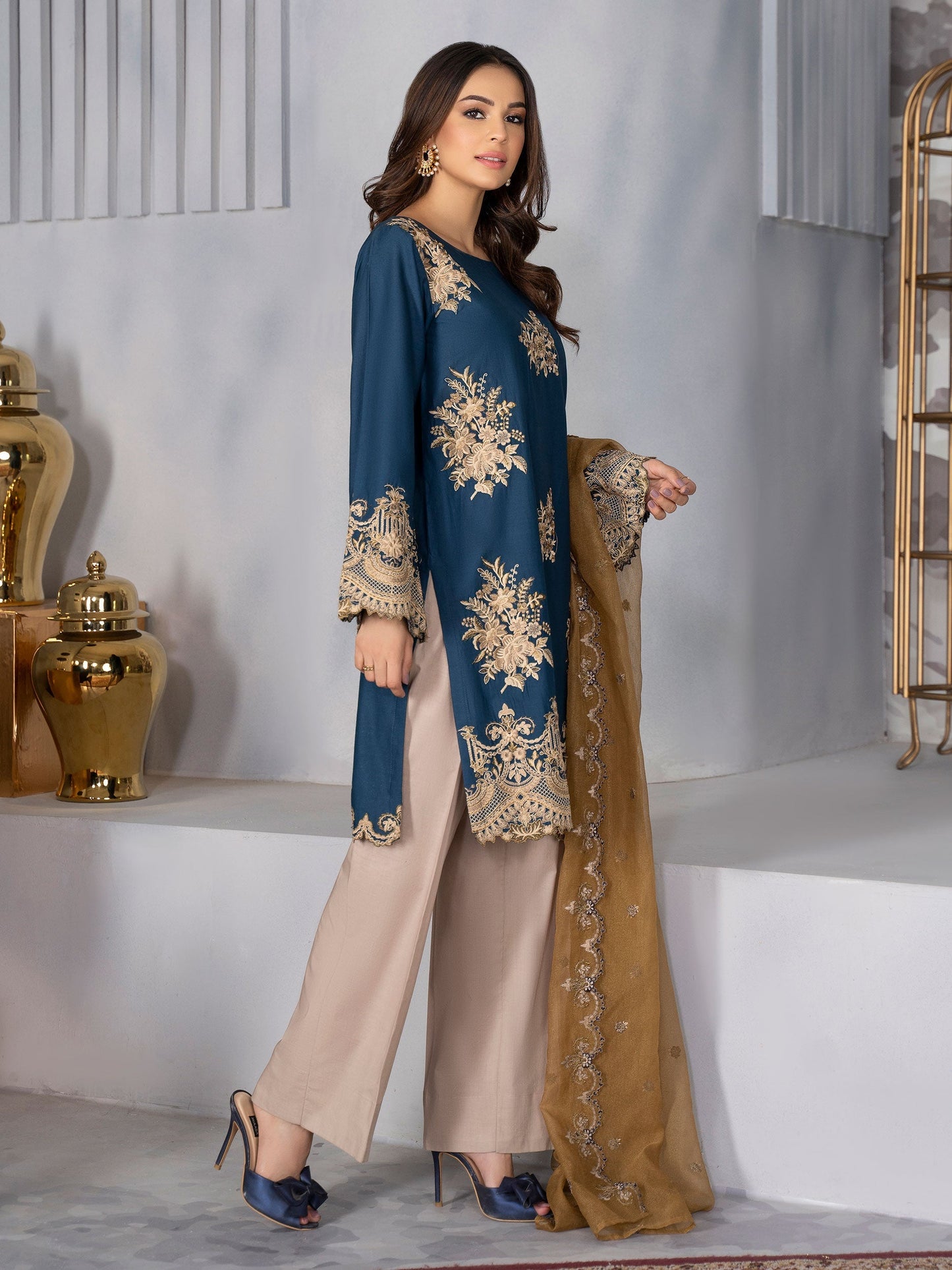 2 Piece Embroidered Lawn Suit