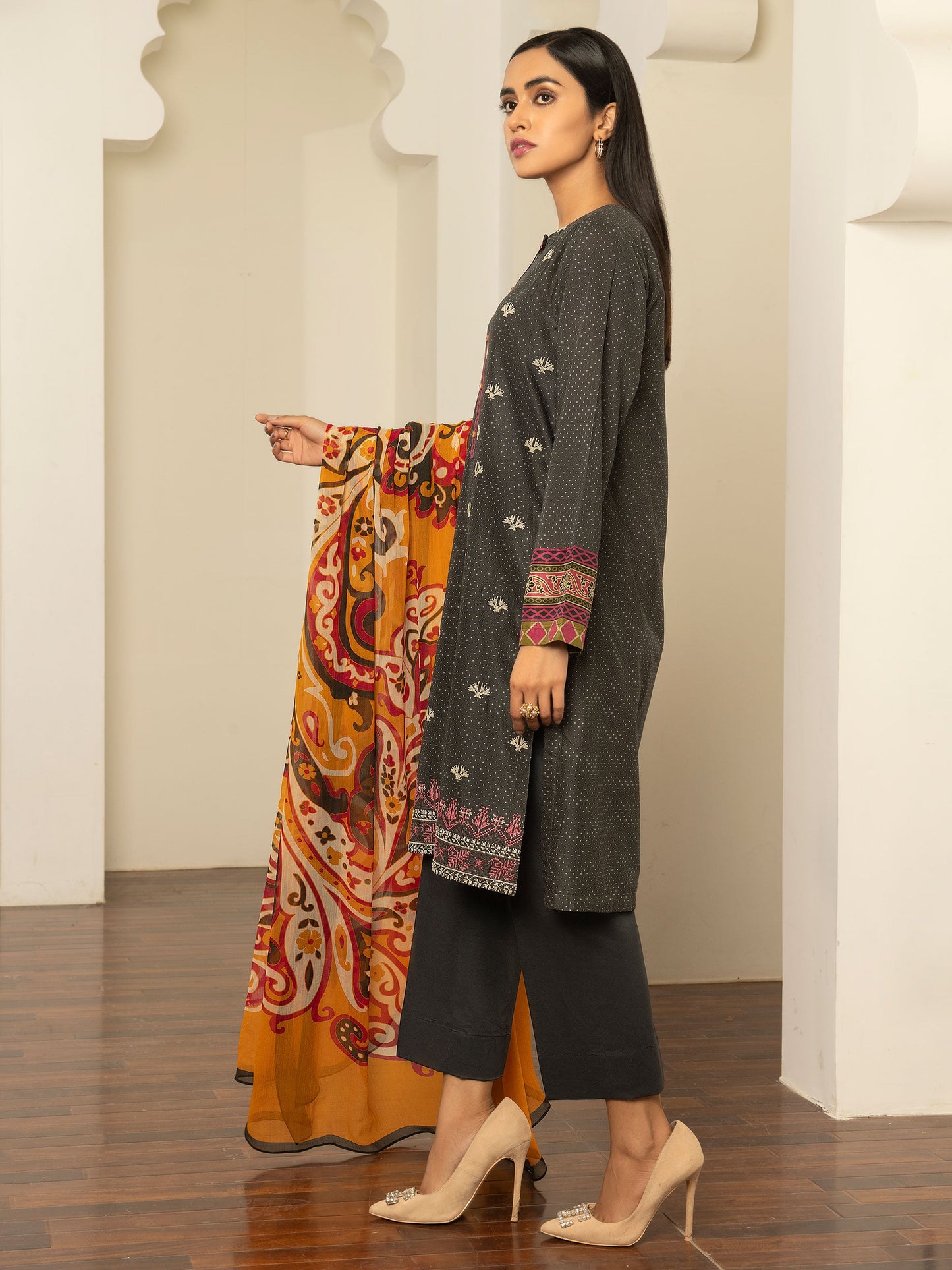 2 Piece Embroidered Lawn Suit