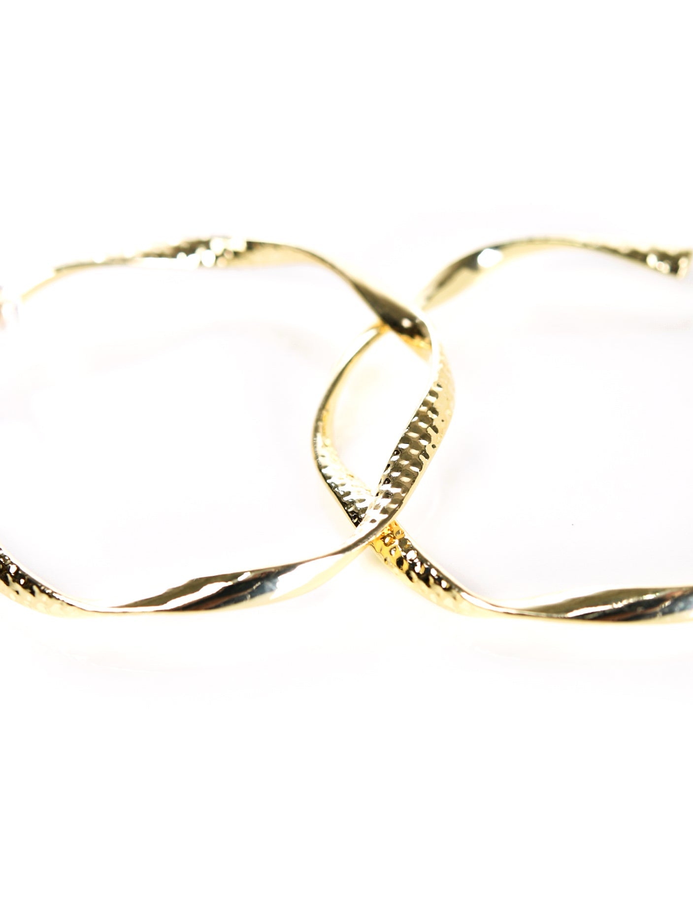 Metallic loops