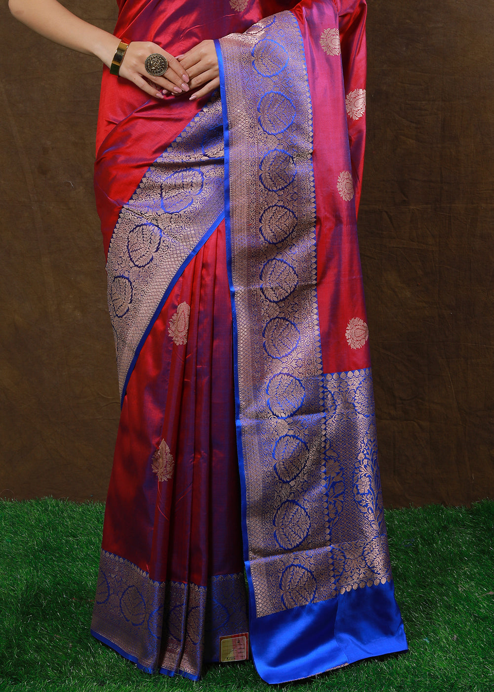 Shades Of Red Hand Woven Pure Katan Silk Saree