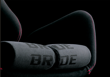 Bride GIAS II Carbon Aramid Reclinable Bucket Seat Black Logo in Low Cushion