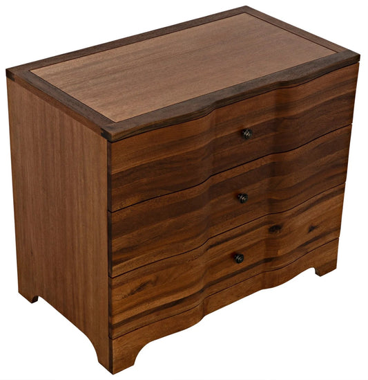 Claudie Chest