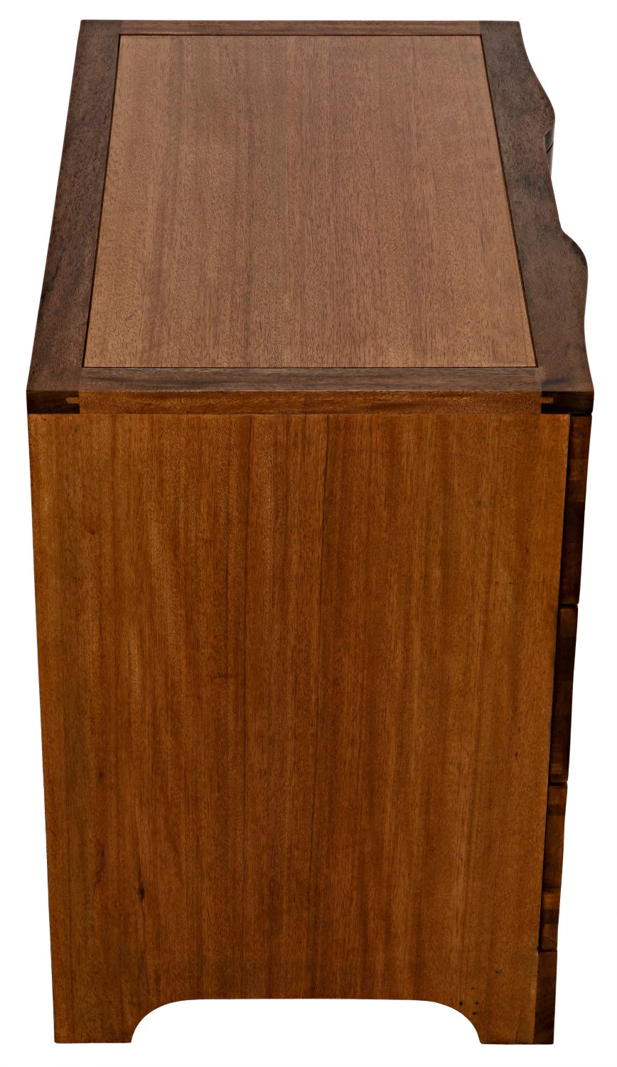 Claudie Chest