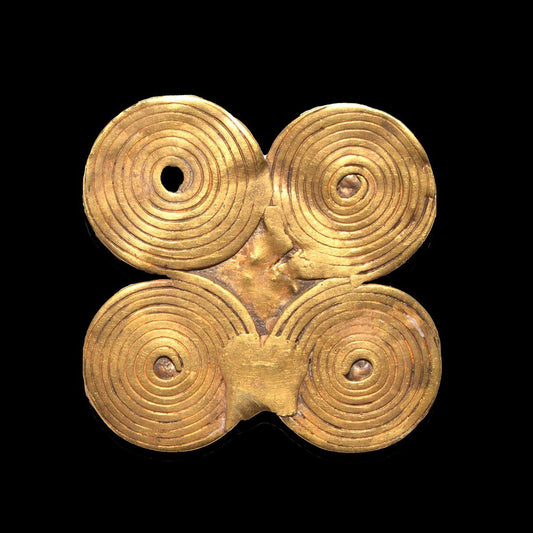 An Etruscan four Leaf Gold Spiral Fibula, ca. 800 - 700 BCE