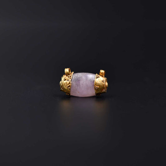 An East Greek Gold and Amethyst Pendant, Hellenistic Period, ca. 3rd - 1st century BCE