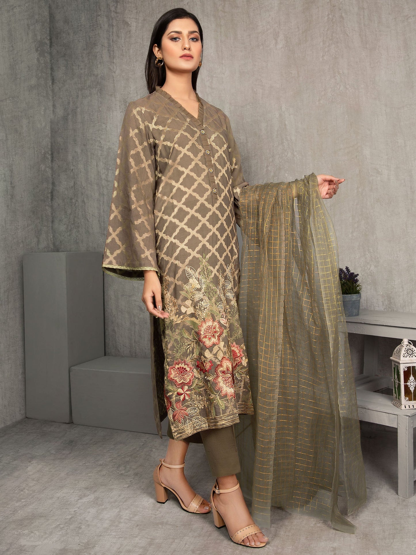 2 Piece Embroidered Lawn Suit