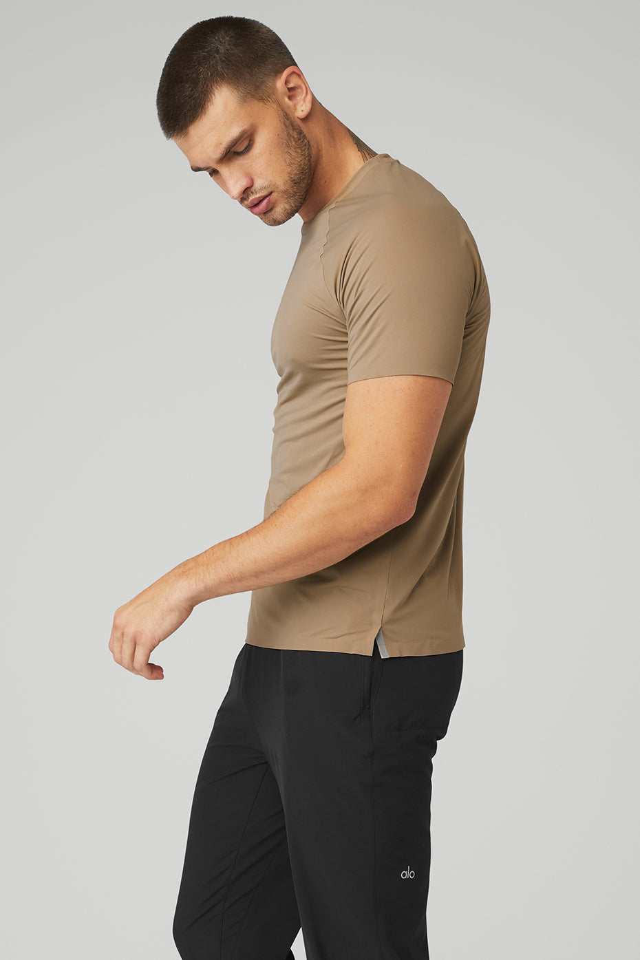 Idol Performance Tee - Gravel