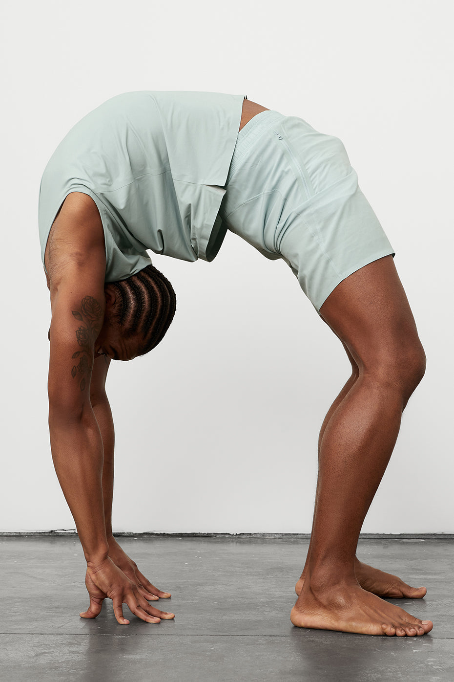 The Triumph Muscle Tank - Chalk Blue