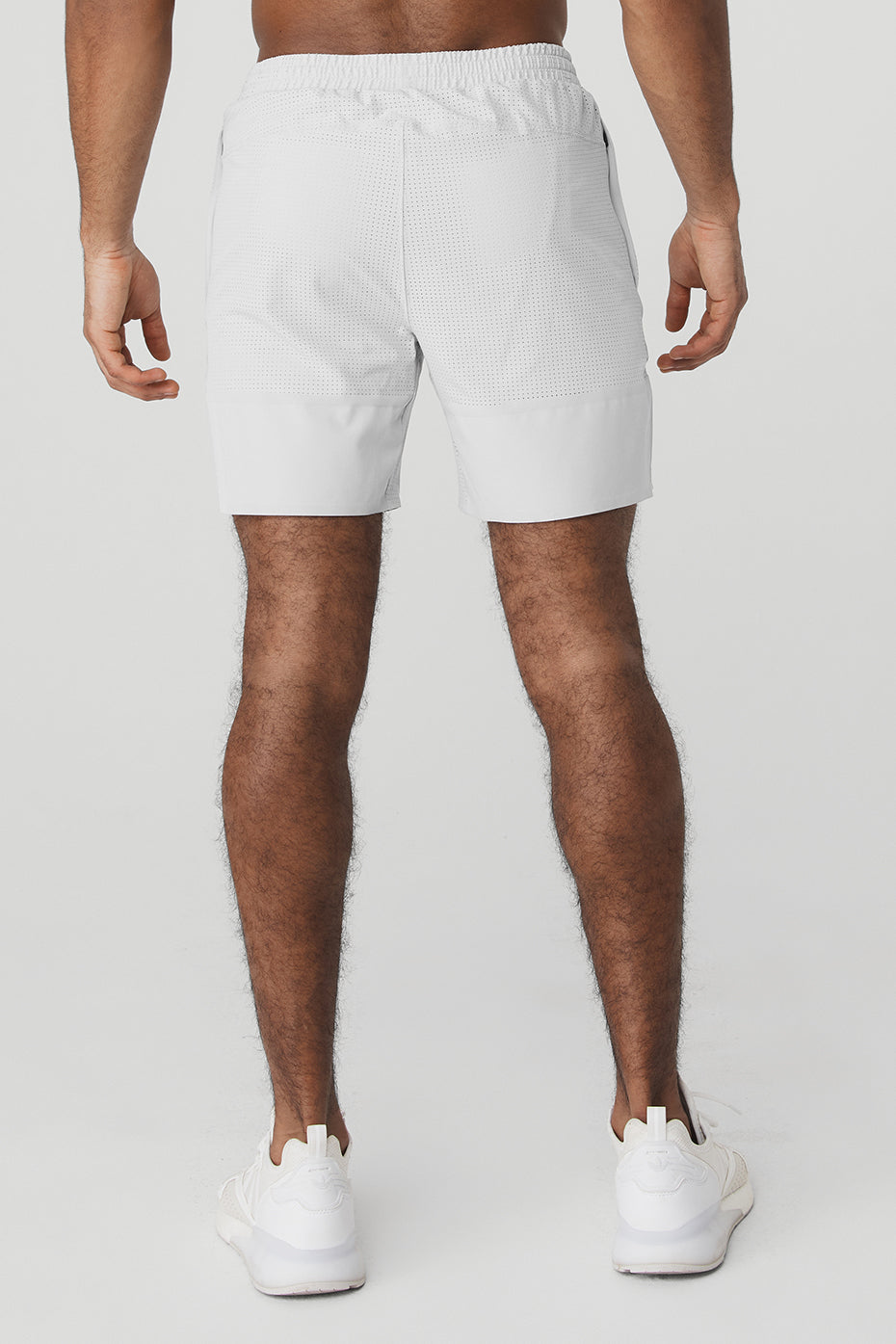 7" Traction Short - Titanium